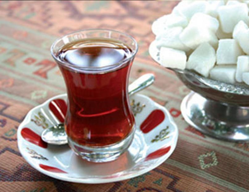 Пьют азербайджанцы. Азербайджанское чаепитие. Придется потрудиться, чтобы заварить настоящий, вкусный чай, но это того стоит