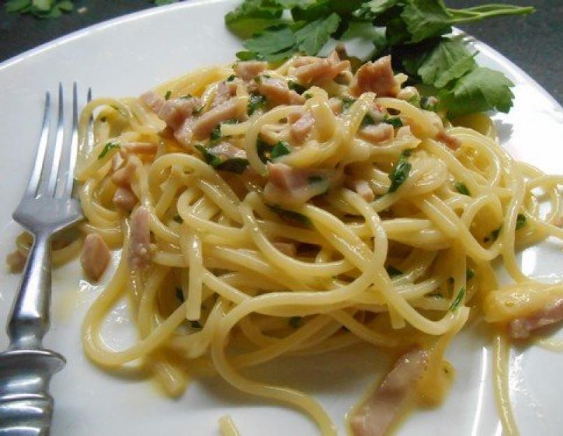 Как делать спагетти карбонара. Паста Карбонара — приготовление в домашних условиях. Паста карбонара от Высоцкой