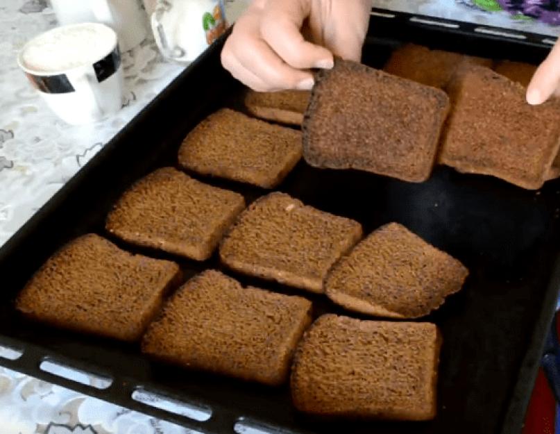 Как сделать домашний квас из черного хлеба