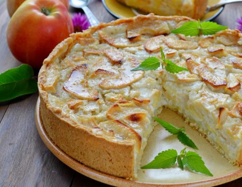 Пирог из лаваша с яблоками в духовке. Быстрый и простой яблочный пирог из лаваша. С добавлением клубники