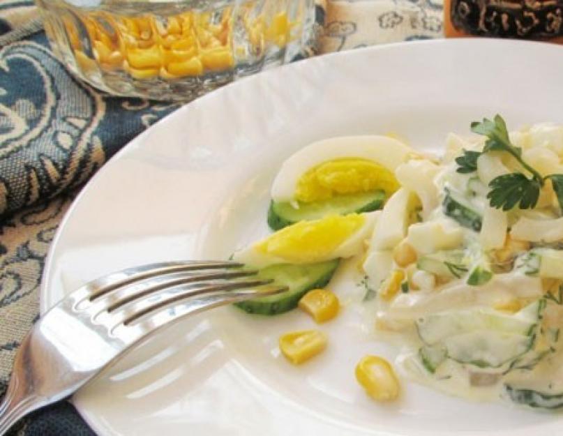 Простые и вкусные рецепты салатов из кальмаров. Салат из кальмаров: очень вкусный и простой салат с кальмарами (6 рецептов)