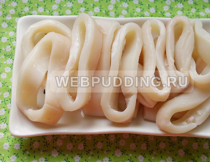 Recommandations pour la cuisson des calamars panés.  Comment cuisiner des rondelles de calamars surgelées dans de la panure et de la pâte ?  Comment faire cuire des calamars dans la chapelure