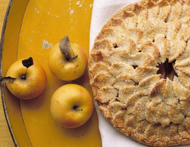 Préparations hivernales à base de pommes pour tarte.  Nous préparons la garniture aux pommes pour les tartes d'hiver pour une utilisation future avec un minimum d'effort.  Quelles pommes « survivront » jusqu’au printemps ?