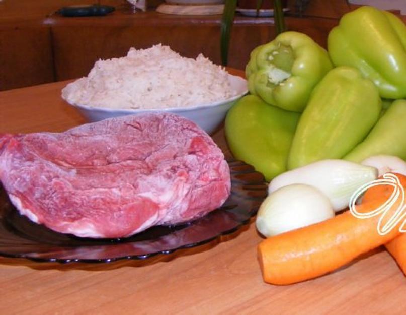 Фаршированный перец рецепт с фаршем говядины. Рецепт фаршированных перцев с фаршем и рисом. Блюдо в мультиварке