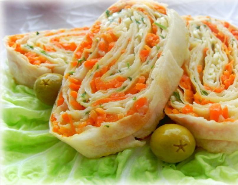 Как приготовить лаваш с начинкой пошаговый рецепт. Класичесский рулет с корейской морковью. Рулет из лаваша с красной рыбой и зеленым салатом