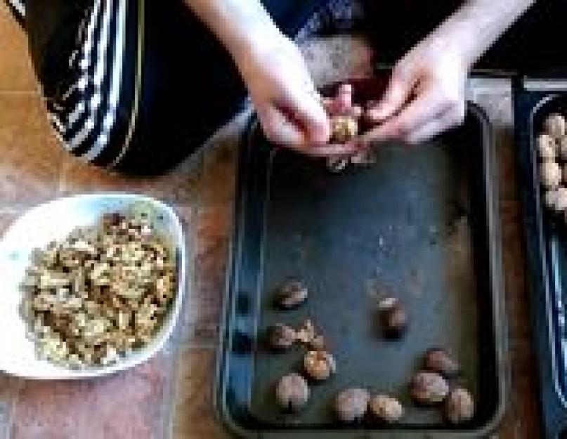 Как чистить грецкие орехи скорлупы. Как правильно и быстро очистить грецкие орехи от скорлупы