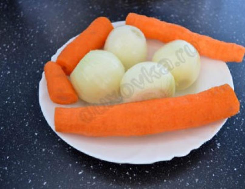 Курица с морковкой. Рецепт тушеная курица с луком и морковью