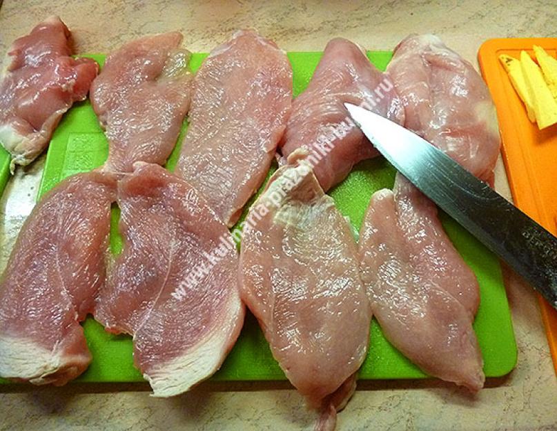 Пошаговый рецепт приготовления куриных отбивных в духовке. Отбивные из куриного филе с помидорами и сыром