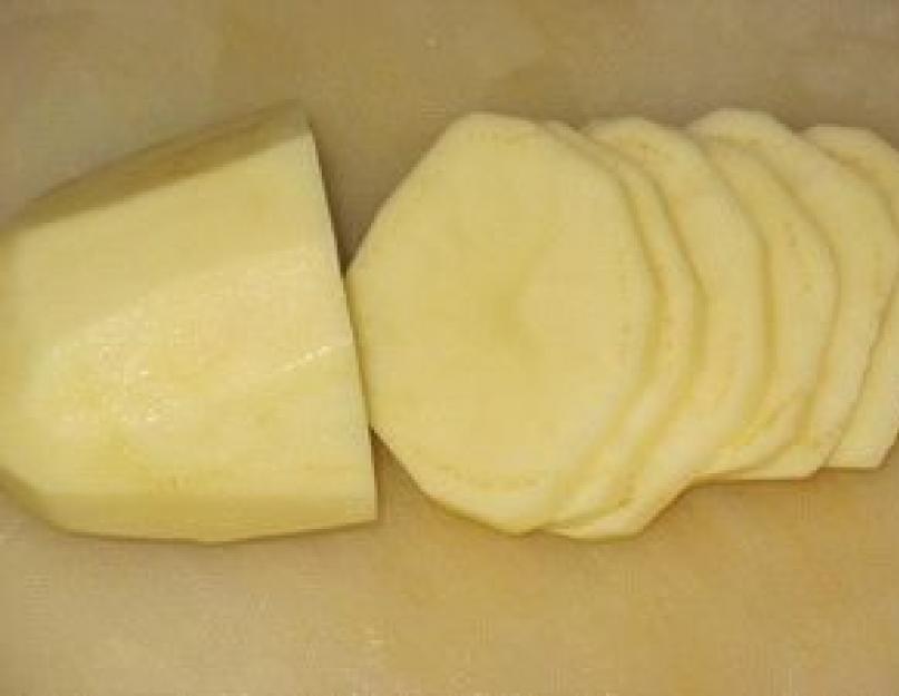 Как правильно нарезать картофель соломкой. Как правильно нарезать картошку волной. Нарезаем картофель, как в «Макдональдсе»