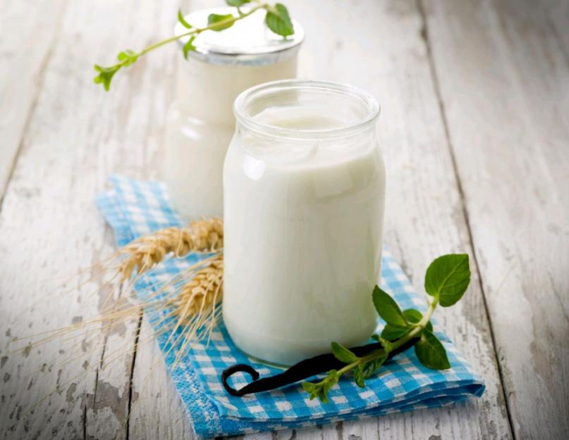 Кефир или йогурт. Воздействие на желудочно-кишечный тракт кефира и йогурта. Чем отличаются кефир и йогурт