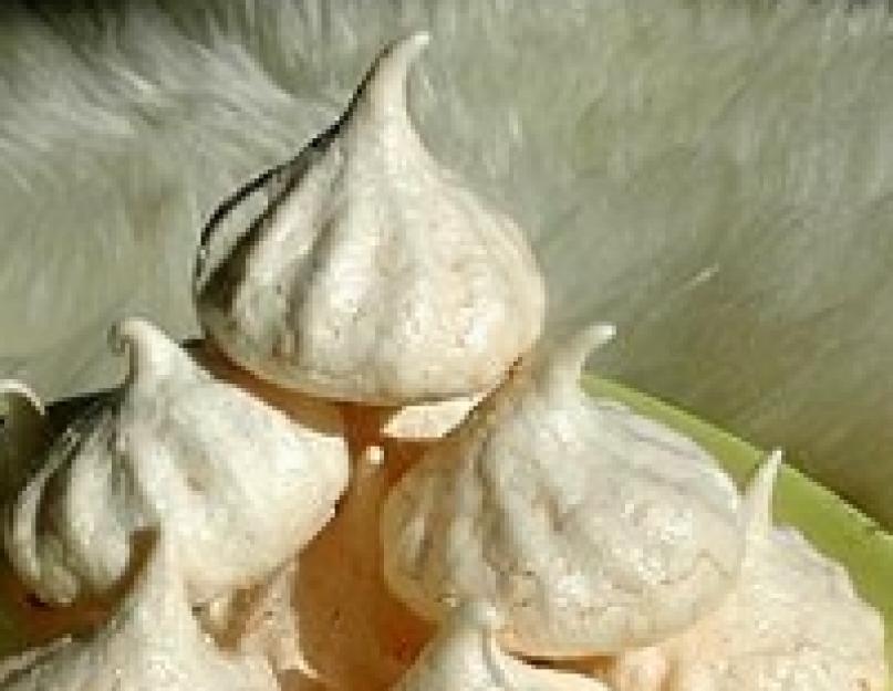 Quel est le nom du gâteau meringué ?  Types de desserts meringués.  Principaux types de meringues : françaises, suisses et italiennes