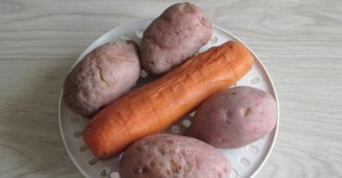 Winter salad - isang klasikong recipe, na may sausage at mga pipino
