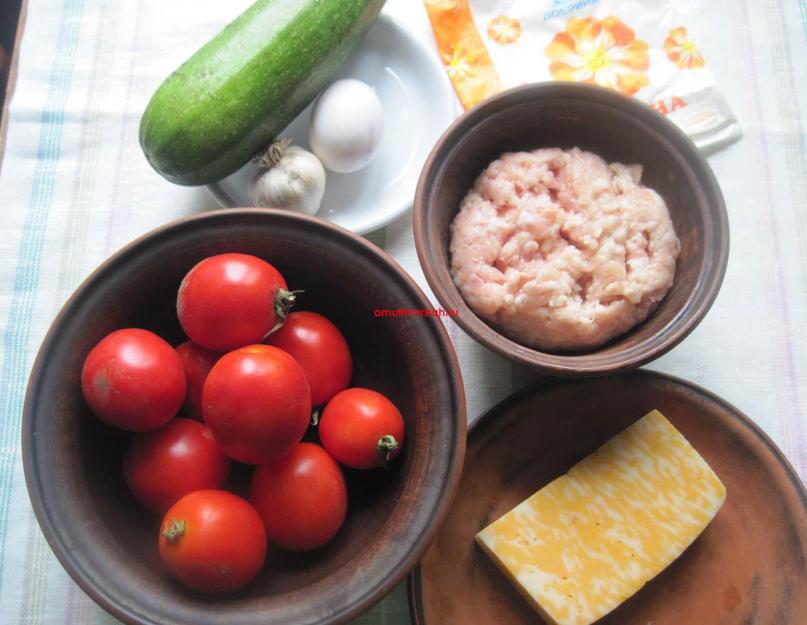 Ингредиенты для блюда «Мясные котлеты на парув мультиварке». Котлеты с овощами на пару в мультиварке REDMOND RMC-M4524