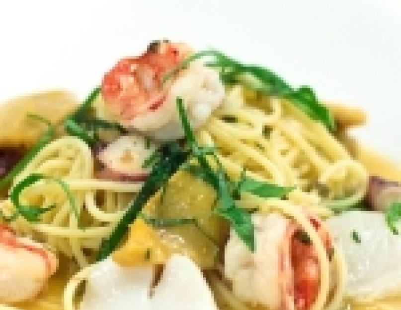 Спагетти с креветками в чесночном. Спагетти с креветками в сливочном соусе – семь несложных рецептов. Как варятся спагетти