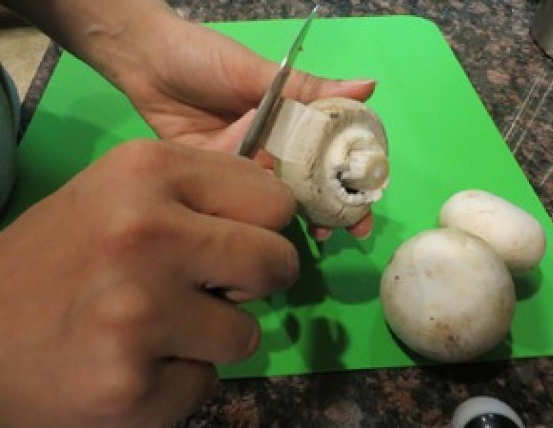 Как нужно чистить опята: правила сбора для быстрой очистки свежих грибов. Замороженные опята: пошаговые рецепты приготовления с фото