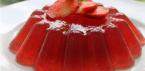 Strawberry jelly na may kulay-gatas