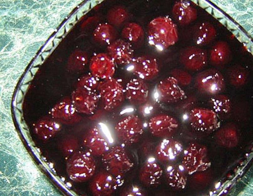 Confiture de cerises : les meilleures recettes en cinq minutes, pour l'hiver, dénoyautées, épaisses, confiture, gelée.  Comment faire de la confiture de cerises avec des framboises, groseilles, fraises, groseilles, chocolat, gélatine, noix ?  Confiture de cerises dénoyautées épaisse et savoureuse pour l'hiver : re