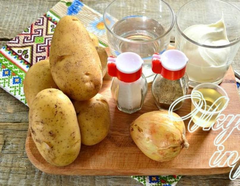 Картошка жареная свежая со сметаной. Как приготовить жареную картошку со сметаной на сковороде