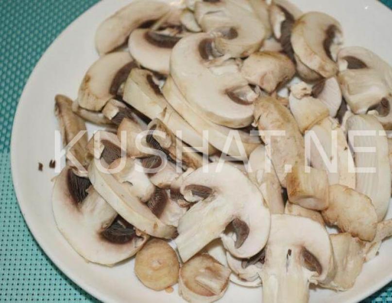 Фаршированные баклажаны с грибами, запеченные с сыром. Фаршированные баклажаны с грибами, запеченные с сыром Баклажан фаршированный грибами и помидорами