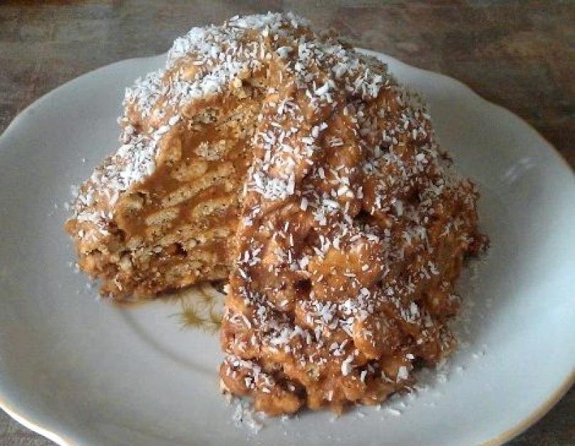 Простой рецепт муравейника из печенья. Торт Муравейник из печенья и обычной сгущенки. Из песочного печенья