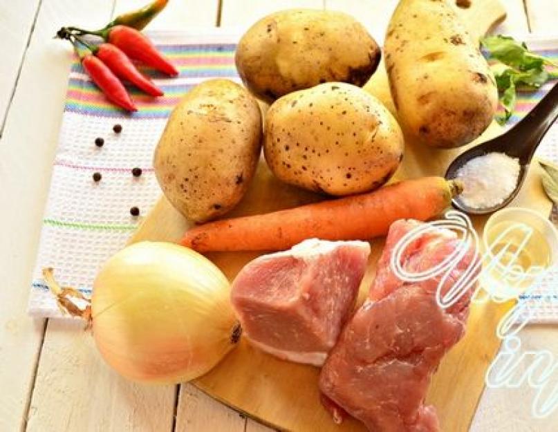 Тушеная картошка с мясом в кастрюле. Картошка с мясом, тушенная в кастрюле. Картошка с мясом и грибами в мультиварке видео рецепт