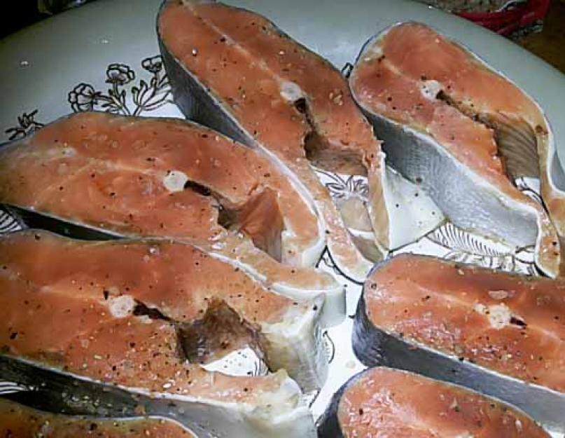 Рыба горбуша запеченная с картошкой. Рецепт: Горбуша, запеченная в духовке - с картофелем и помидорами