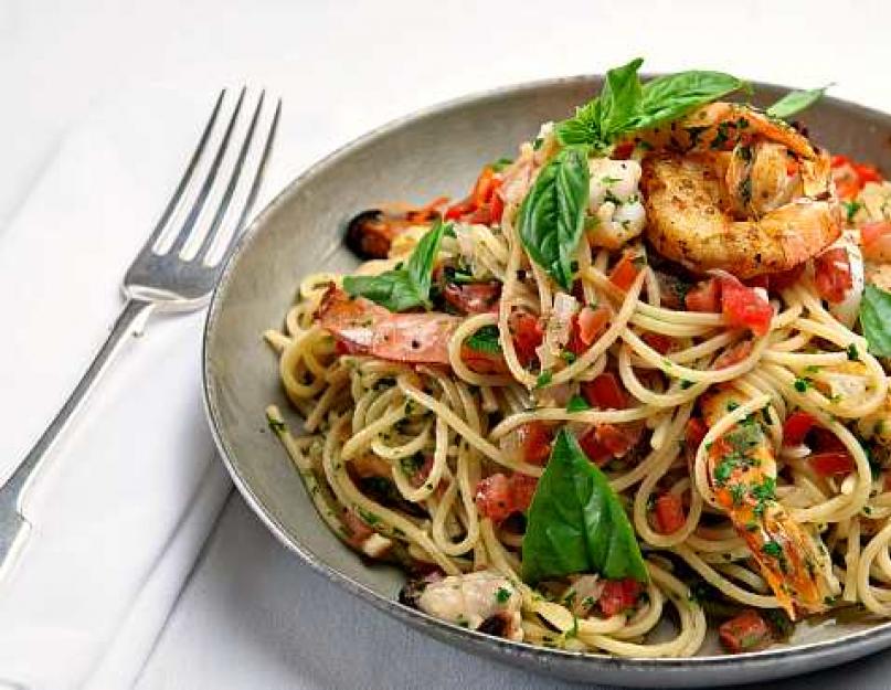 Рецепт паста в томатном соусе с креветками. Спагетти с креветками в сливочном соусе – семь несложных рецептов