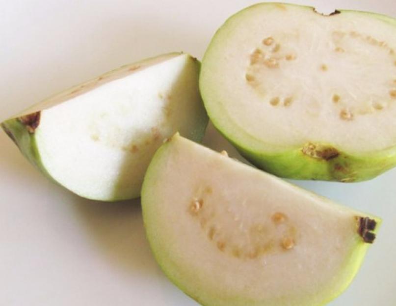 Гуава - зелёный фрукт похожий на яблоко. Как есть гуаву? Выращивание гуавы и полезные свойства