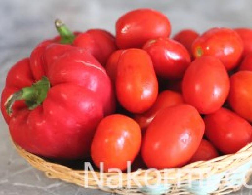 Кетчуп из помидоров с кусочками болгарского перца. Как сделать кетчуп из болгарского перца без помидор. Как приготовить кетчуп из помидор и болгарского перца на зиму