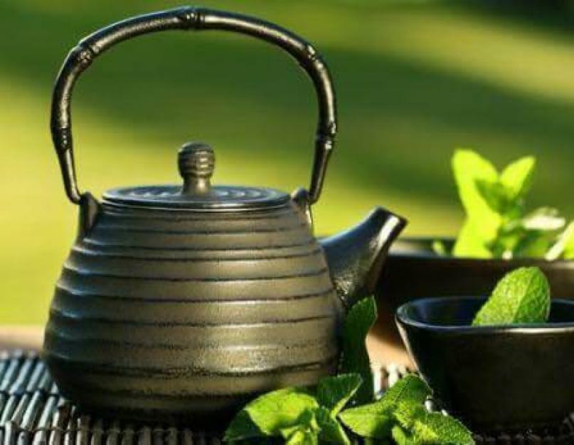 Зеленый чай для чего он. Зеленый чай: польза и вред для беременных и кормящих женщин. А из сладостей – только мед