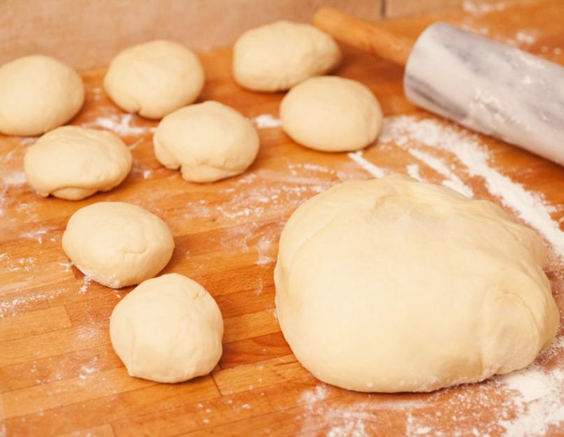 Kefir yeast flour na itlog.  Instant na kuwarta para sa kefir pie na may lebadura