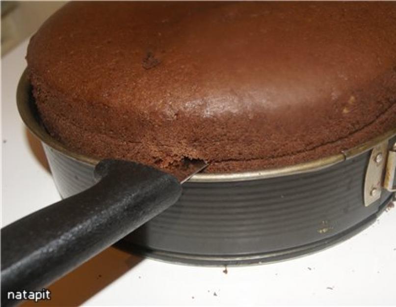 Как ровно разрезать пирог на порции. Как подготовить бисквит к нарезке? Порядок разрезания бисквита с помощью ножа