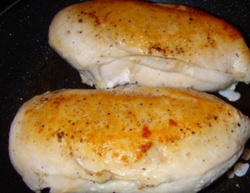 Куриное филе сливки сыр в духовке. Жареная курица со сливками на сковороде: как приготовить. Курица со сливками и плавленым сырком в духовке.