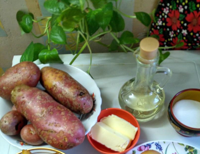 Картофель с грибами постный рецепт. Универсальное блюдо: тушеная картошка с грибами. Как правильно тушить картошку с грибами в мультиварке