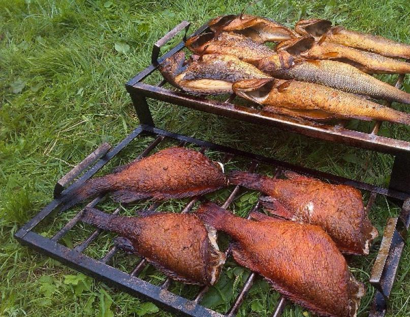 Как без коптильни приготовить рыбу горячего копчения в домашних условиях