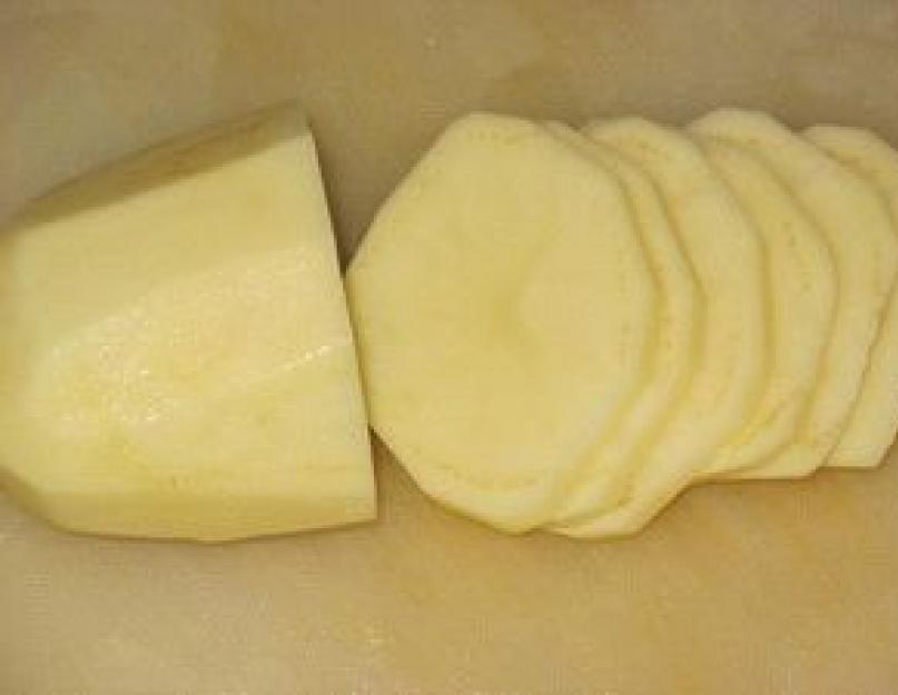 Как нарезать картошку соломкой красиво и ровно? Секреты идеальной жареной картошки с хрустящей корочкой Как приготовить картошку соломкой