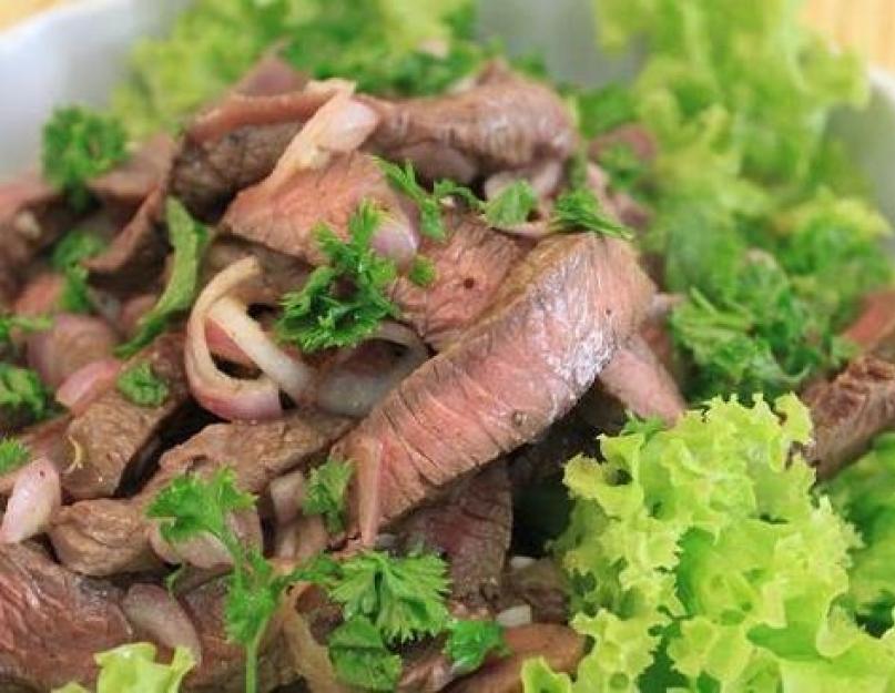 Сердце говяжье соленое. Говяжье сердце деликатес. Сердце говяжье соленое. Вареное сердце говяжье. Отварные индюшачьи сердца.