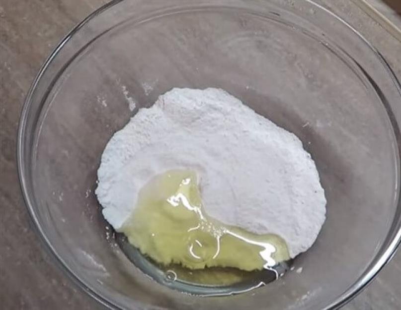 Сахарная глазурь для кулича без лимона. Белковая глазурь с сахарной пудрой. Рецепт из белого шоколада