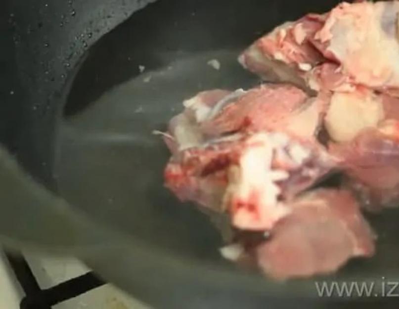 Dana kaburga shurpa.  Sığır eti shurpa çorbası: ünlü bir Asya yemeğinin hazırlanması.  Sığır eti shurpa: en basit tarif