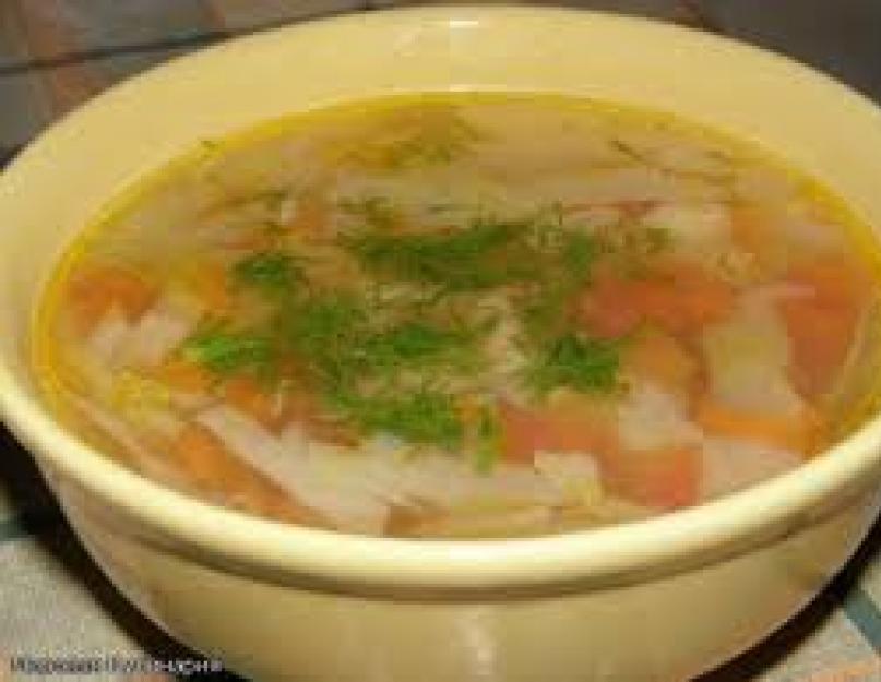 Как правильно варить овощной суп. Суп пюре из брокколи с курицей. Суп с куриными желудками