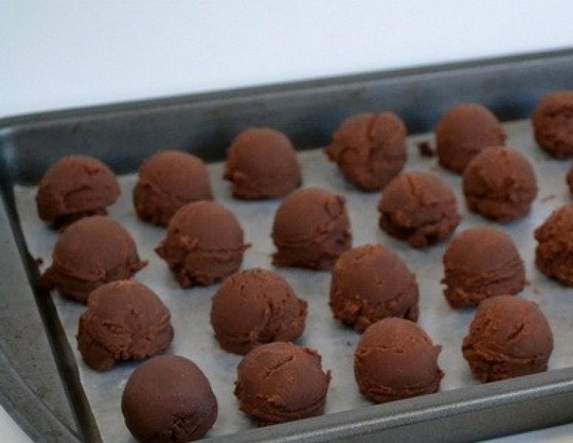 Comment faire du chocolat maison : recettes.  Que peut-on faire avec du chocolat noir et de la banane ?  Faire du chocolat maison à partir de poudre de cacao