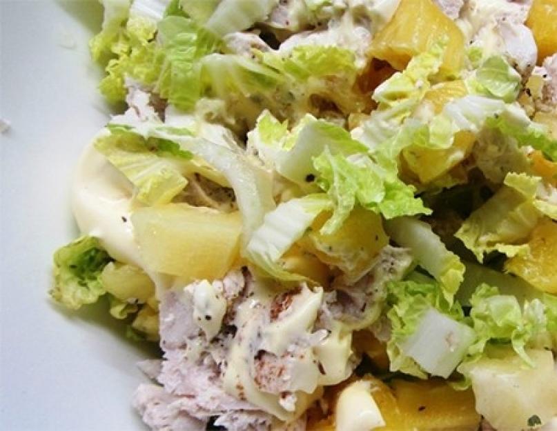 Диетический салат с филе курицы. Салат из куриной грудки - простой и вкусный рецепт. Обжариваем маринованное куриное мясо на сковороде