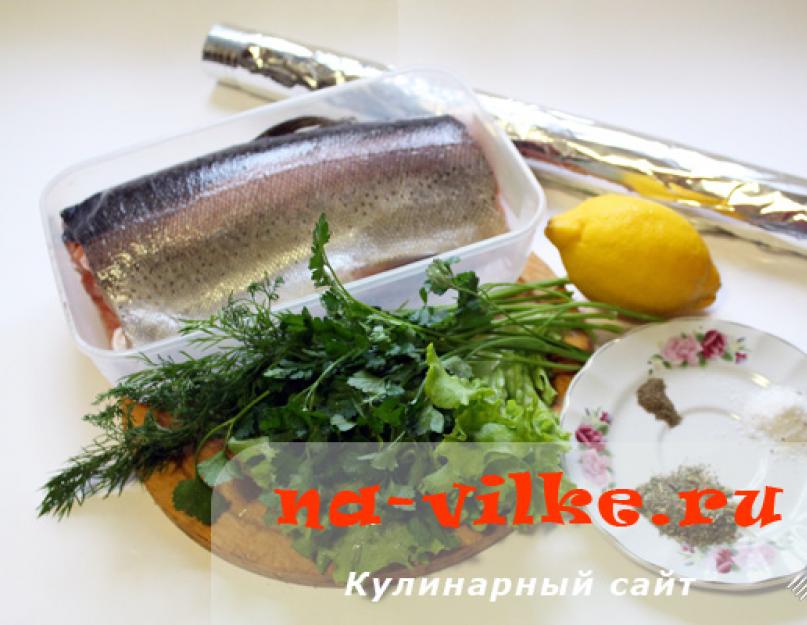 Рецепты рыбы запеченной в духовке с лимоном. Красная рыба, запечённая в фольге. Запеченная рыба с
лимоном – рецепт