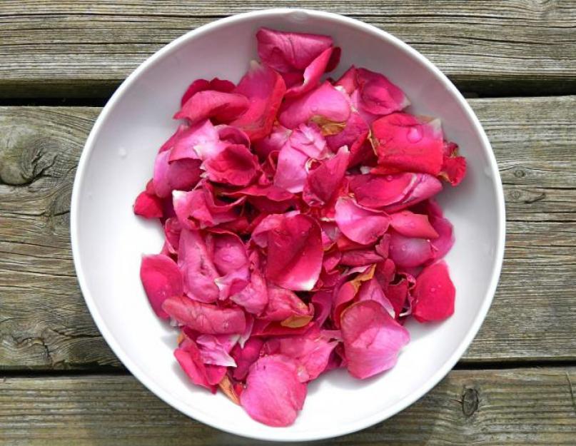 Розовое варенье: рецепт приготовления с фото. Варенье из розовых лепестков: рецепт в мультиварке. Варенье из розы — ароматное лакомство из лепестков