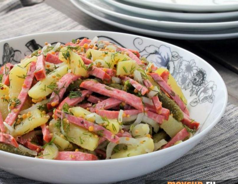 Salade de pommes de terre.  Recettes de salades classiques en allemand, américain et autres options délicieuses.  Salade de pommes de terre allemande, recette avec photo