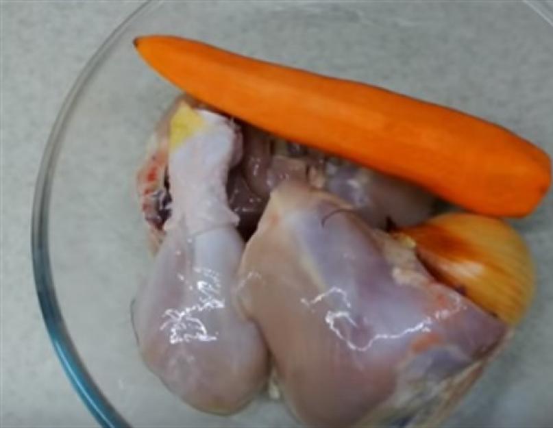 Куриный студень рецепт с желатином. Видео о том, как сделать холодец из куриных ножек и говядины. Холодец из курицы с желатином