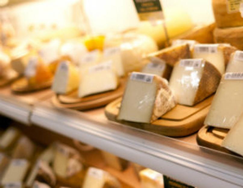 Сыр пармезан срок хранения. Как подольше сохранить сыр в холодильнике свежим? Можно ли хранить пармезан в морозилке