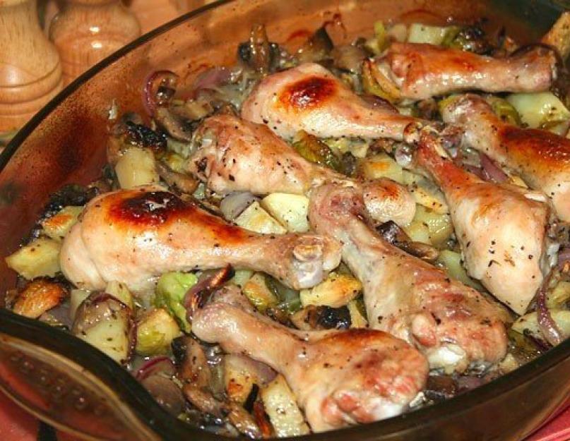 Запеченные куриные ножки с картошкой в духовке. Голень куриная в духовке с картошкой рецепт