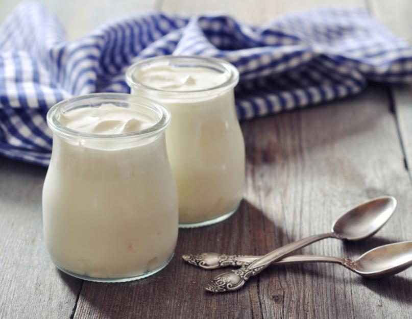 Как сделать сметану из прокисшего молока. Сметана из молока – рецепт для дома: полезные советы и хитрости. Рецепт сметаны из козьего молока