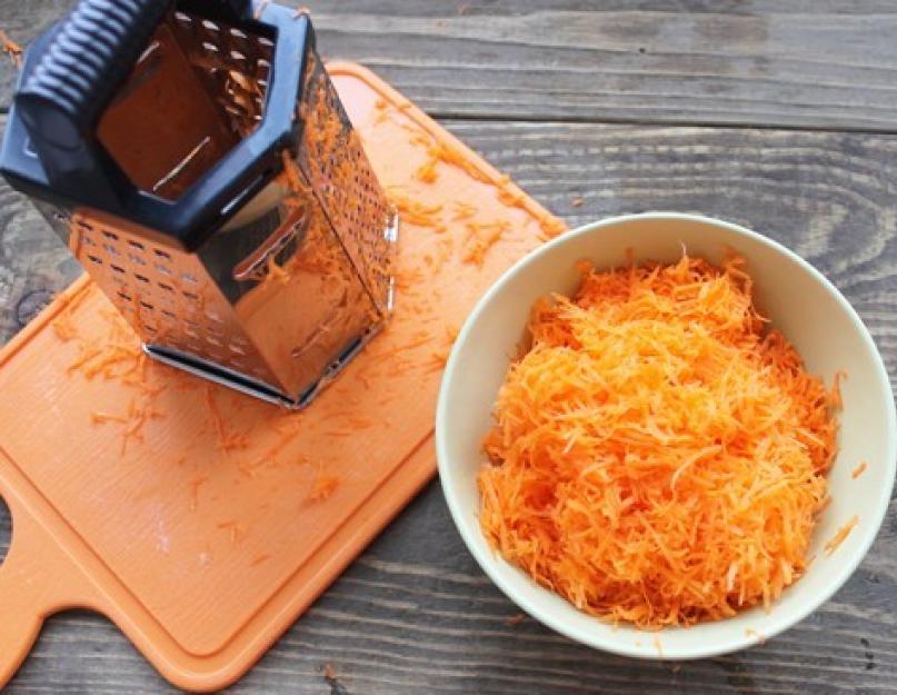 Recette de carottes éclaboussantes.  Comment faire un gâteau aux carottes : une recette simple et plus complexe